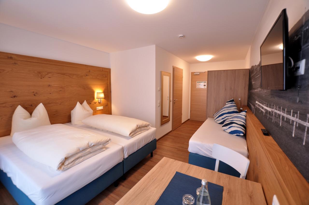 Gaestehaus Zur Krone Waltenhofen Luaran gambar